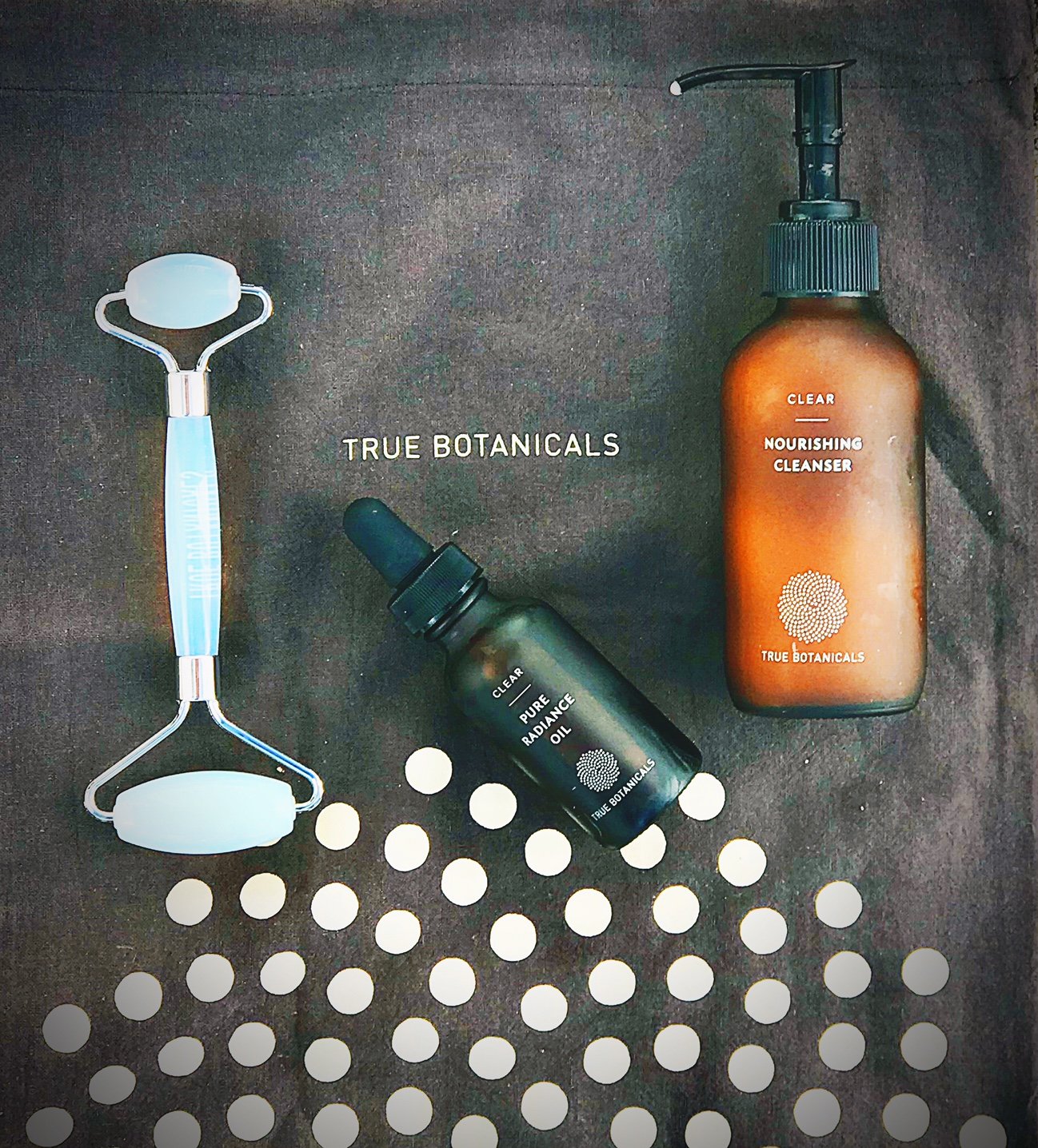 True Botanicals “You Make Me Glow” Kit Review
